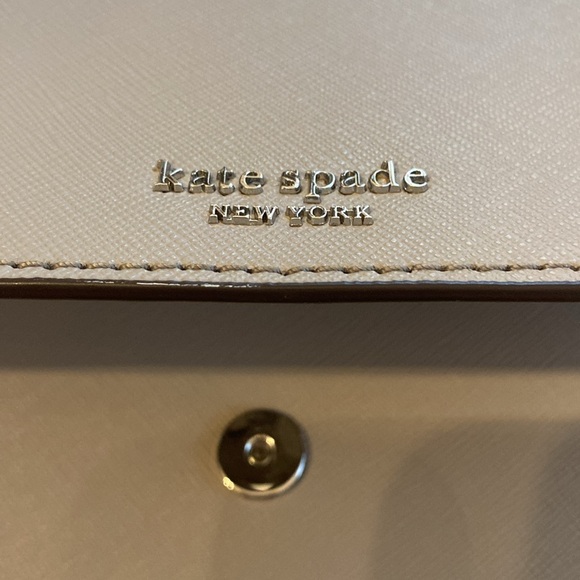 Kate Spade Madison Flap Crossbody purse - Picture 11 of 16
